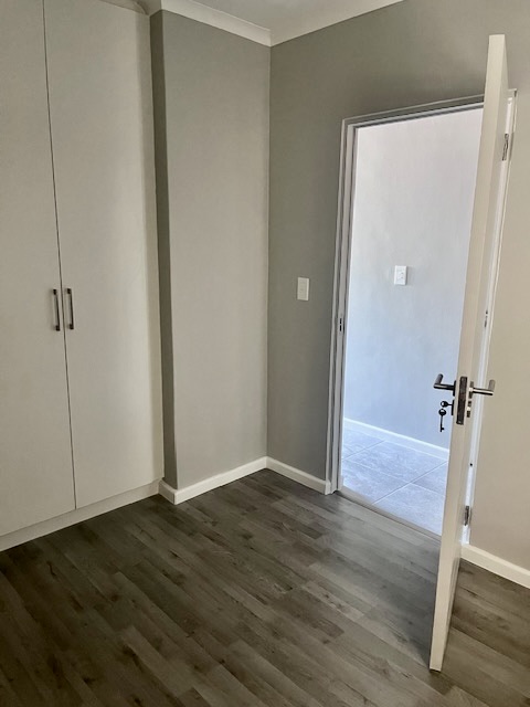 1 Bedroom Property for Sale in Table View Western Cape